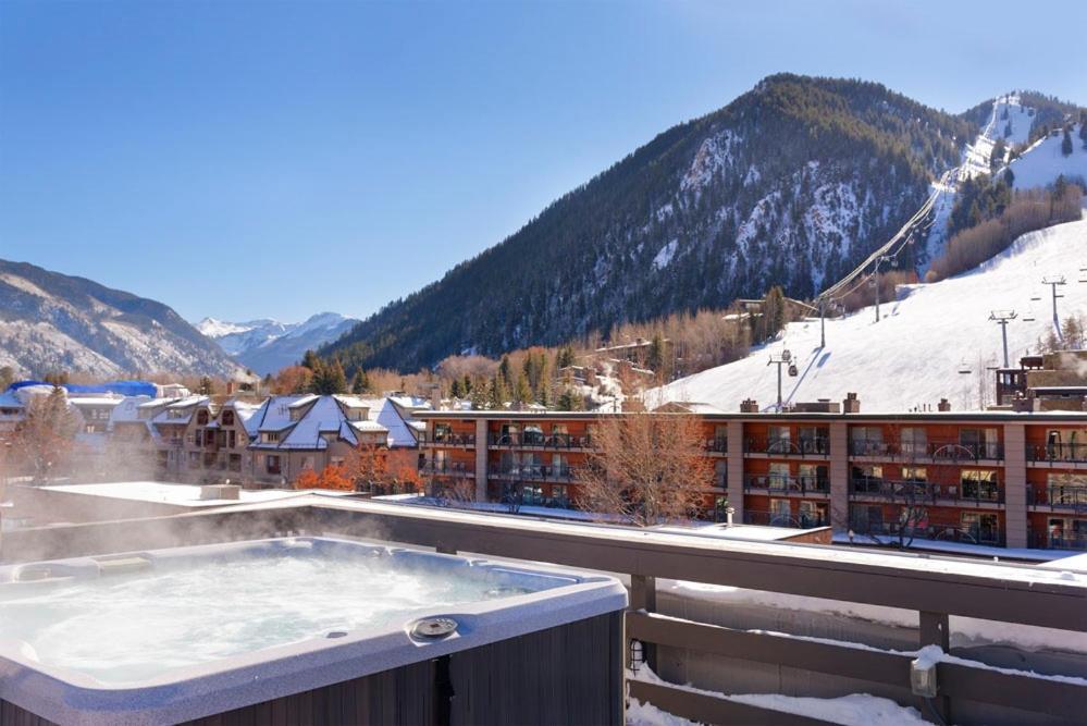 Independence Square Unit 313, Downtown Hotel Room In Aspen With Rooftop Hot Tub 외부 사진